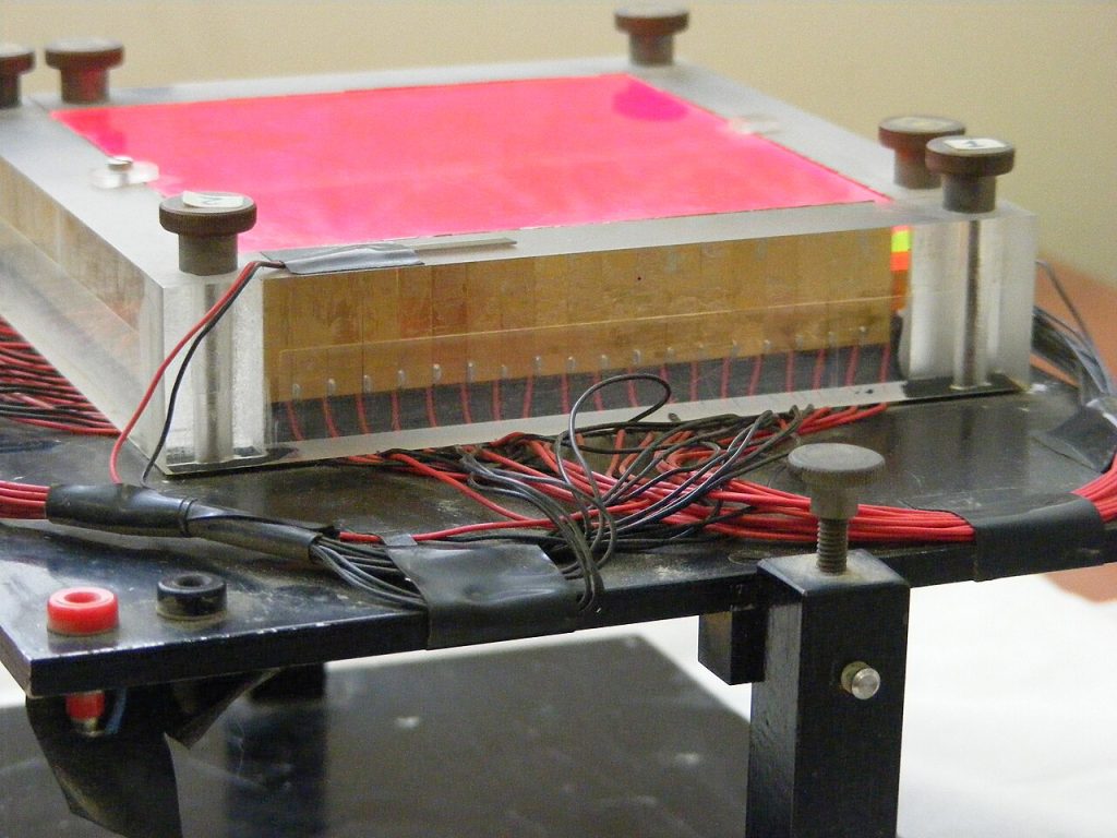 Luminescent_solar_concentrator_model